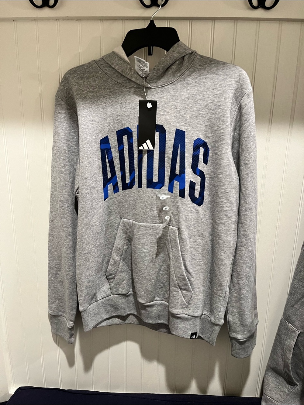 Adidas Boy’s Kids Gray Hoodie with Blue Logo size XL 18/20 New!